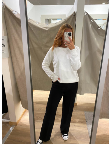 VIRIL O-NECK KNIT TOP