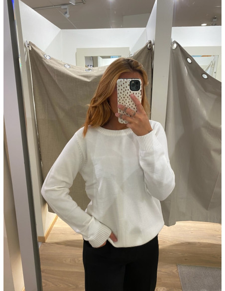 VIRIL O-NECK KNIT TOP