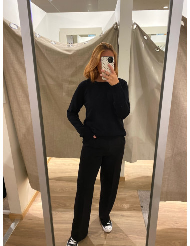 VIRIL O-NECK KNIT TOP