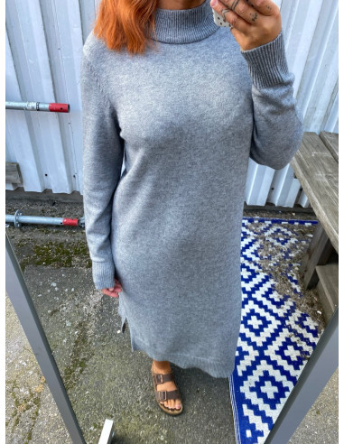VIRIL CREW NECK L/S MIDI DRESS