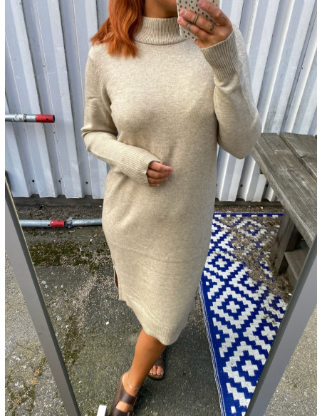 VIRIL CREW NECK L/S MIDI DRESS