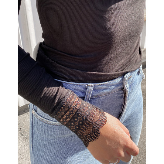 ONLTILDE HIGHNECK LACE TOP