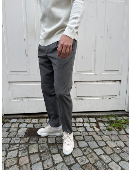 SLH190-REG TAPERED LEROY PLEAT PANT NOOS