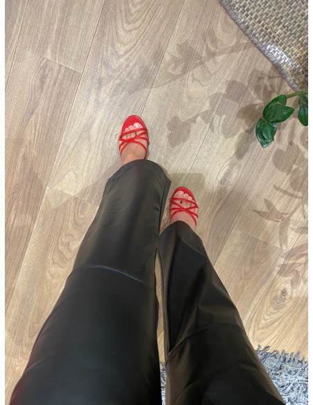 Duffy sandalett med remmar