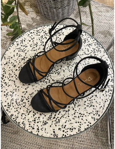 Duffy sandalett med remmar