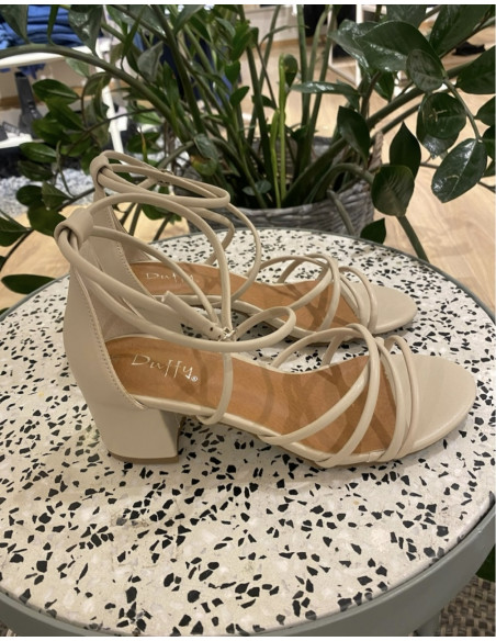 Duffy sandalett med remmar