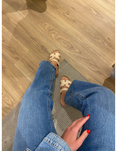 Duffy sandal slip in