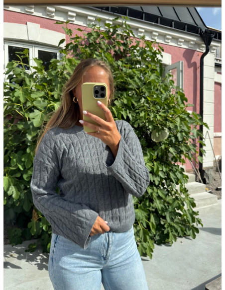 AWLORELLA O-NECK KNIT