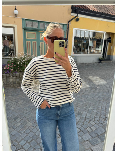 ONLNEW SOPH LIFE L/S O-NECK TOP