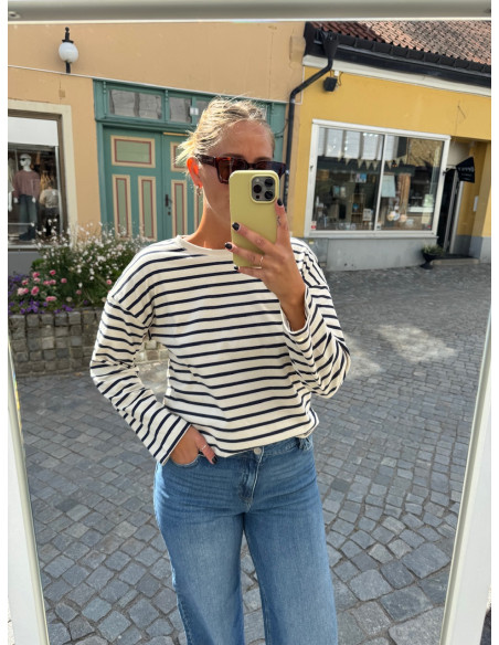 ONLNEW SOPH LIFE L/S O-NECK TOP