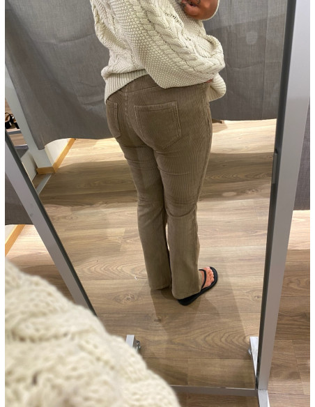 VMFLASH MR FLARED CORDUROY PANTS