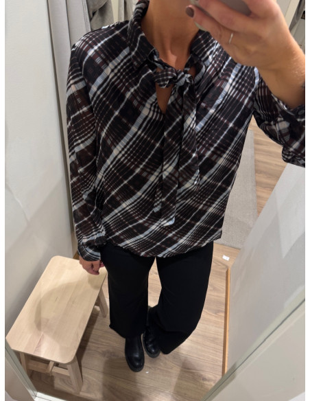 VIDALIANA KIKA V-NECK L/S BOWTIE TOP