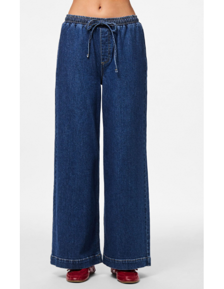 PCSILKE MW PULL UP DENIM PANTS