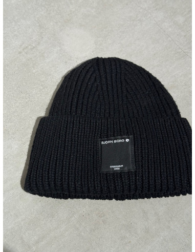 CENTRE KNIT BEANIE