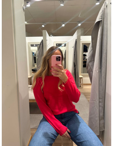 VIRIL O-NECK KNIT TOP