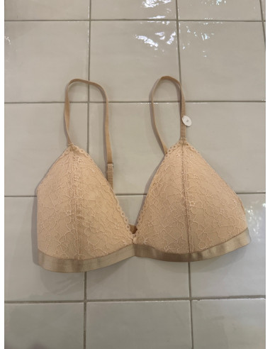 ONLDELICATE TRIANGLE PADDED BRALETTE