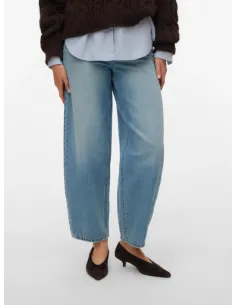 VMBILLIE HR BARREL ANK JEANS 2