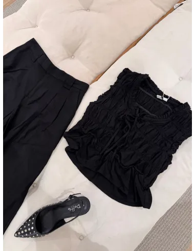 ONLGOA S/S LINEN BL FRILL TOP