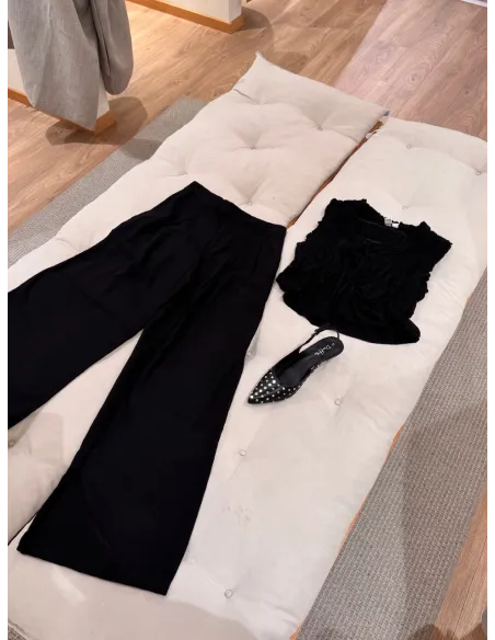 ONLGOA S/S LINEN BL FRILL TOP