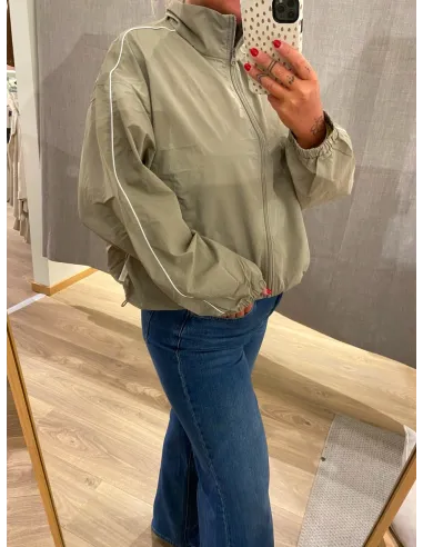 JXNILA LIGHT TRACK JACKET