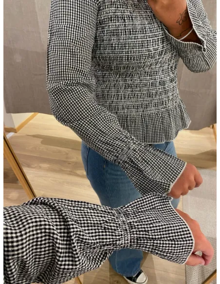 JXZOE SEERSUCKER LS SMOCK TOP