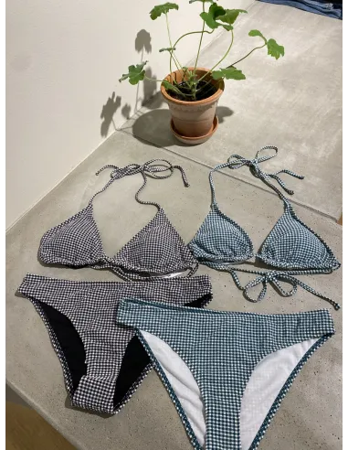 PCKIA TRIANGLE BIKINI TOP