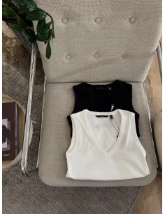 VMCHLOE SL DEEP V-NECK TOP