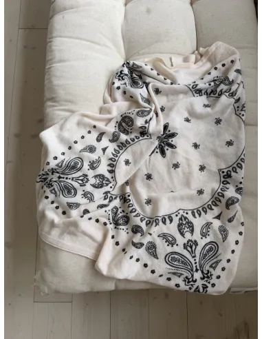 PCNOVIS SMALL SQUARE SCARF NOOS