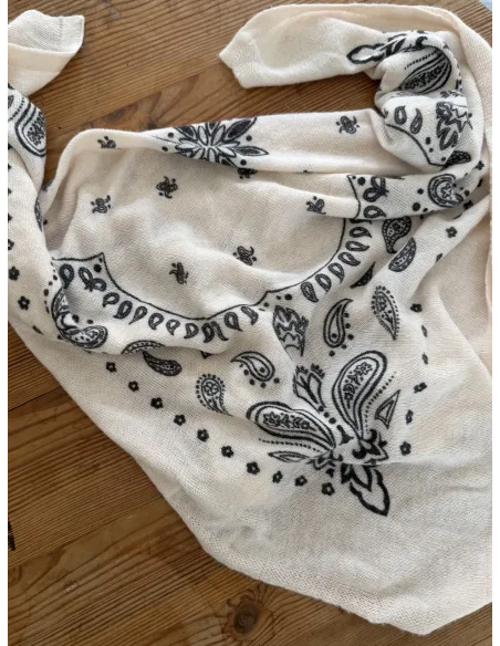 PCNOVIS SMALL SQUARE SCARF NOOS